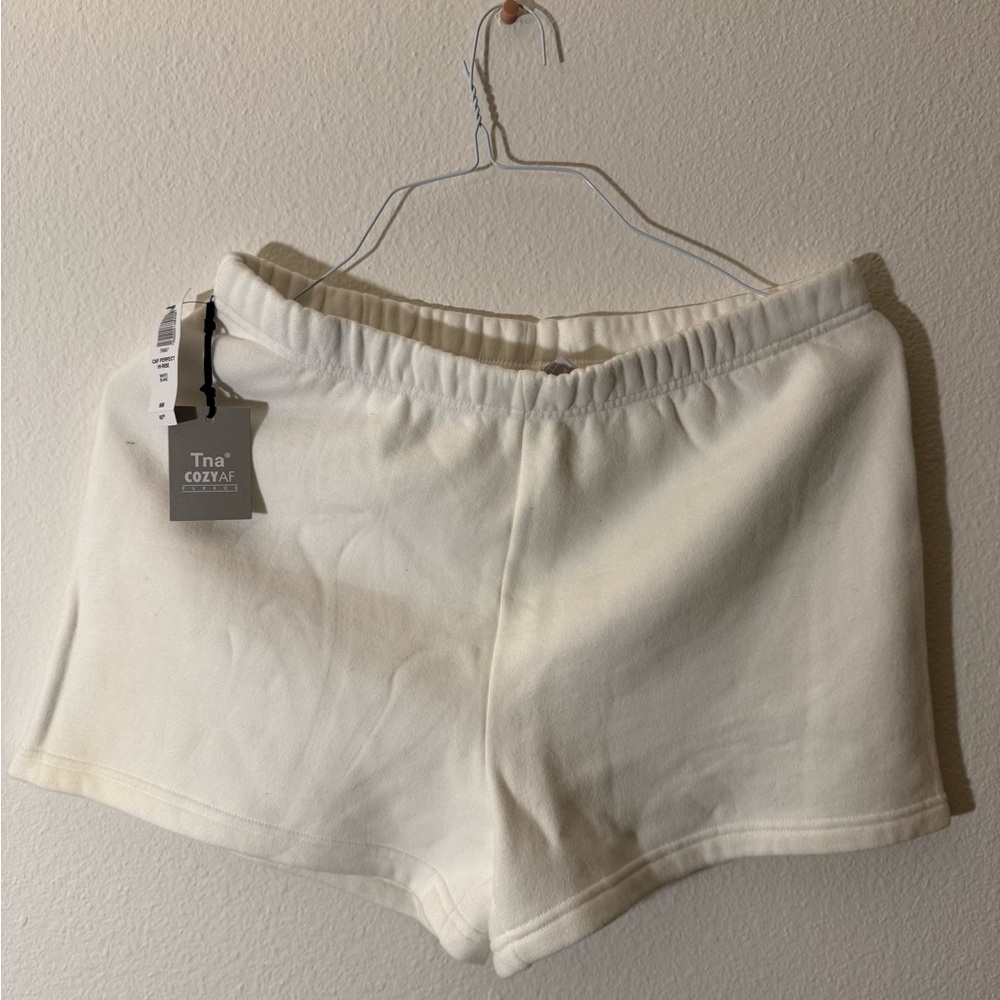 Aritzia Cozy Fleece Ivory Shorts
